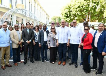 Alcalde Ulises Rodríguez pone en marcha en Santiago el programa “Limpieza Navideña Eco5RD” para garantizar una ciudad limpia en las fiestas