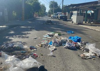 Huelga en el Cibao paraliza comercio y reduce la docencia en zonas clave