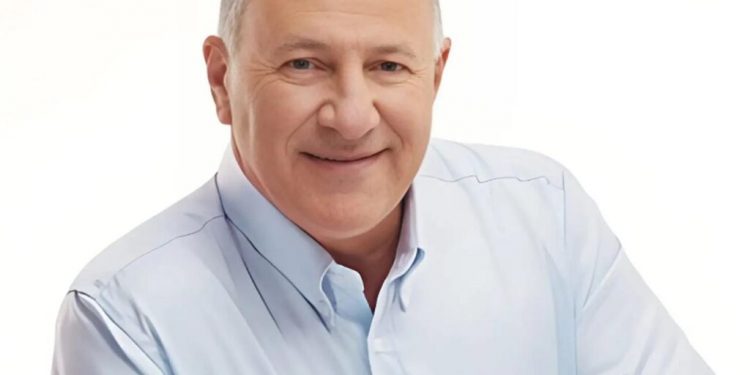 Exalcalde Gilberto Serulle lucha contra cáncer de páncreas; permanece ingresado en el HOMS