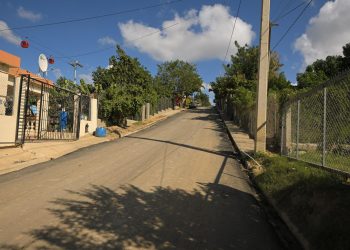 Comunitarios de Los Solares agradecen a la Alcaldía de Santiago el asfaltado de sus calles tras más de 12 años de espera