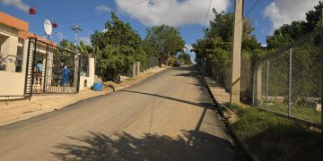 Comunitarios de Los Solares agradecen a la Alcaldía de Santiago el asfaltado de sus calles tras más de 12 años de espera