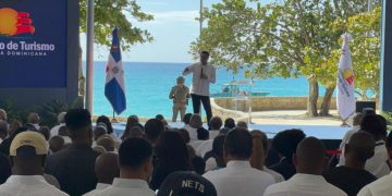 Collado afirma fondos del sector turismo se manejan con transparencia