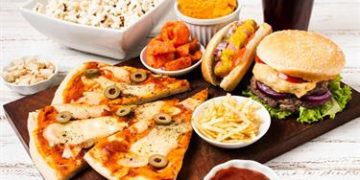 Consumo de alimentos ultraprocesados en niños podría ser causa de piedras en los riñones