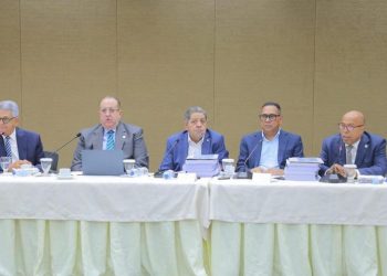 Comisión de legisladores aprueba informe del Presupuesto 2026 sin incluir la indexación salarial