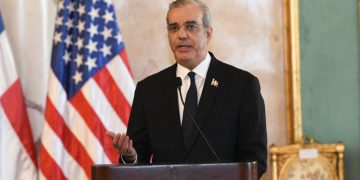 Gobierno ordena extradición de dominicano acusado por narcotráfico y lavado de activos