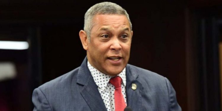 Senador propone la castración química en casos de violación