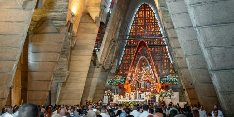 Misas y procesiones sellaron celebración Día de la Altagracia