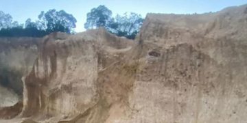 Dos fallecidos y un herido por derrumbe en mina de materiales