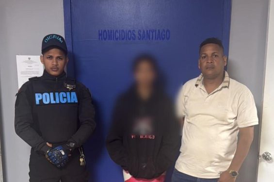 Localizan sana y salva adolescente de 14 años reportada desaparecida en Santiago