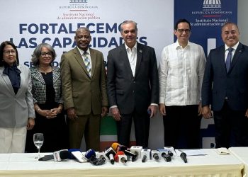 Gobierno anuncia ampliación de programas de formación pública