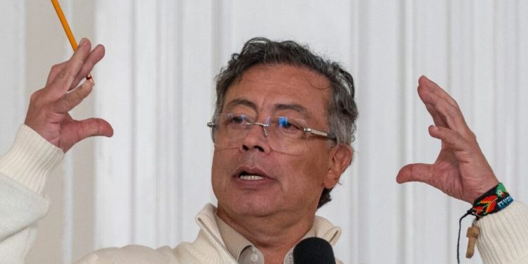 Petro genera polémica al afirmar que “vivir en Cuba es mucho mejor que en Miami”