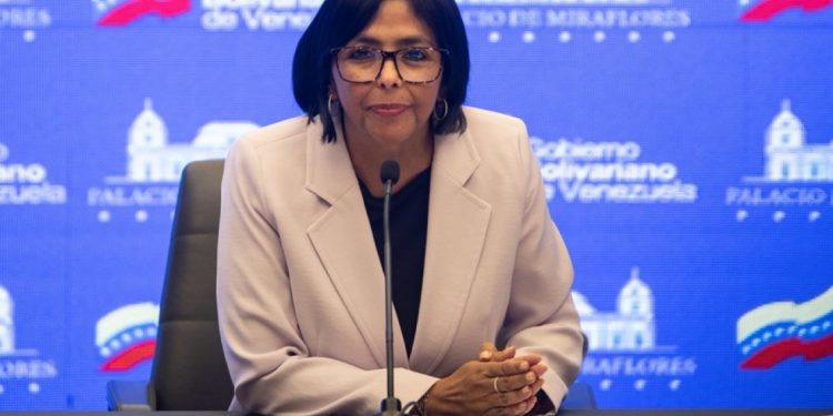 Delcy Rodríguez invita a Trump “a trabajar conjuntamente” en su primer mensaje como presidenta encargada de Venezuela