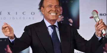 Julio Iglesias solicitó visados turísticos para empleadas dominicanas que trabajaron como domésticas en España
