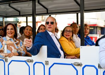 Inauguran oficialmente el Roco Tren Turístico de Santiago desde el Gran Teatro del Cibao