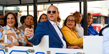 Inauguran oficialmente el Roco Tren Turístico de Santiago desde el Gran Teatro del Cibao