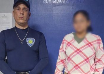 Policía localiza sana y salva a adolescente de 13 años reportada como desaparecida en Santiago