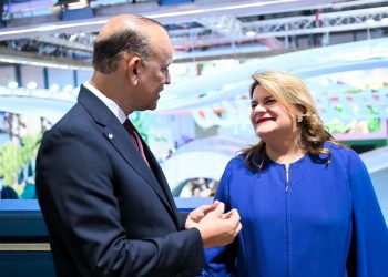 Alcalde Ulises Rodríguez se reúne con la gobernadora de Puerto Rico, Jenniffer González Colón, en FITUR
