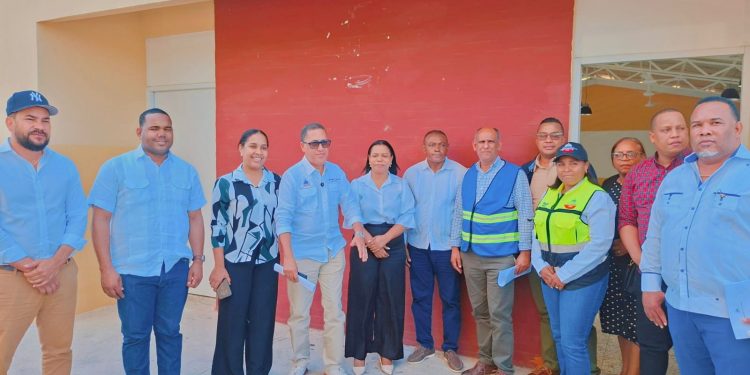 Gobierno acelera la construcción de 18 proyectos escolares en Bahoruco a través del Plan 24/7-365