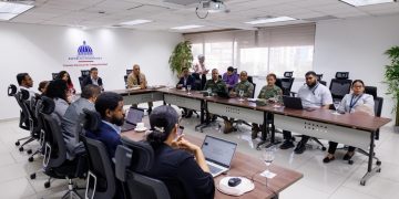 Migración y Consejo Nacional de Competitividad impulsan la transformación digital del permiso de salida de menores