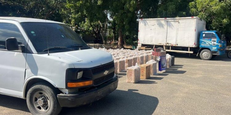 Dintel ocupa 1.6 millones de cigarrillos clandestinos y desmantela ruta de contrabando en Navarrete