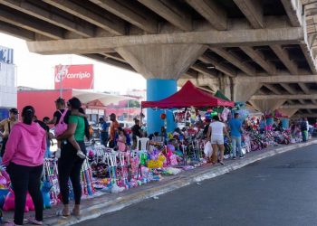 Entre juguetes y contradicciones: el debate nacional por un Día de Reyes inamovible