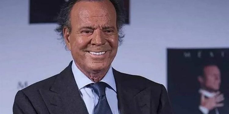 Julio Iglesias pide archivar la investigación contra él en España y detener el daño reputacional