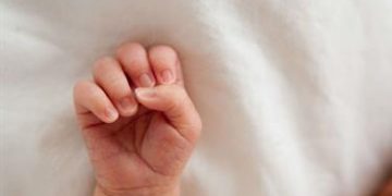 Nace el primer bebé del año 2026 en la maternidad de Los Mina