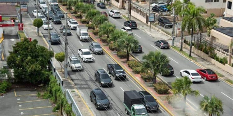 República Dominicana compró menos vehículos; la importación cayó 2.72 % en el 2025