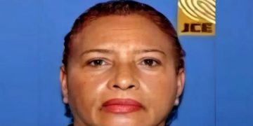 Tribunal absuelve a Rosa Antonia Disla, madre del coronel Núñez de Aza