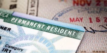 Quedan excluidos residentes permanentes de los préstamos oficiales en Estados Unidos