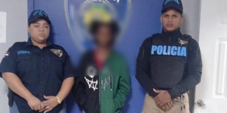 Localizan sana y salva a adolescente reportada como desaparecida en Santiago