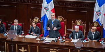 Luis Abinader destaca récord histórico de 11.7 millones de visitantes y consolida a República Dominicana como hub turístico del Caribe