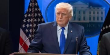 Trump habla hoy ante un Congreso marginado