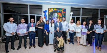 Alcaldía de Santiago reconoce a 11 jóvenes postulados al Premio Juventud 2026