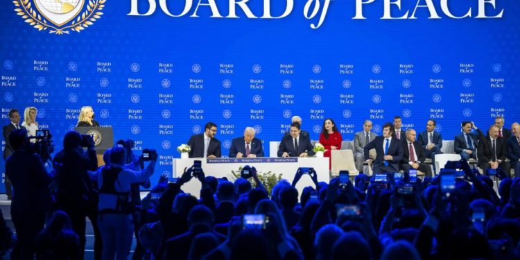 El presidente indonesio viaja a Washington para asistir a la reunión de la Junta de Paz