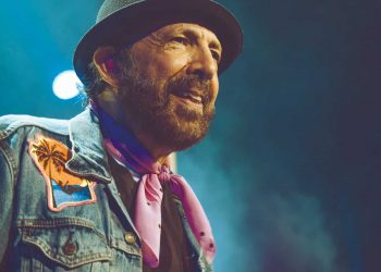 Santiago cantará con Juan Luis Guerra 4.40