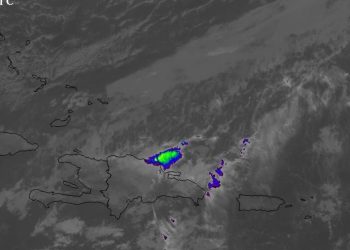 Sistema frontal genera lluvias fuertes y mantiene 10 provincias bajo alerta