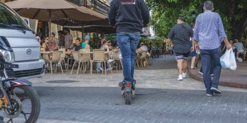España endurece normas para las patinetas y RD avanza hacia su regulación