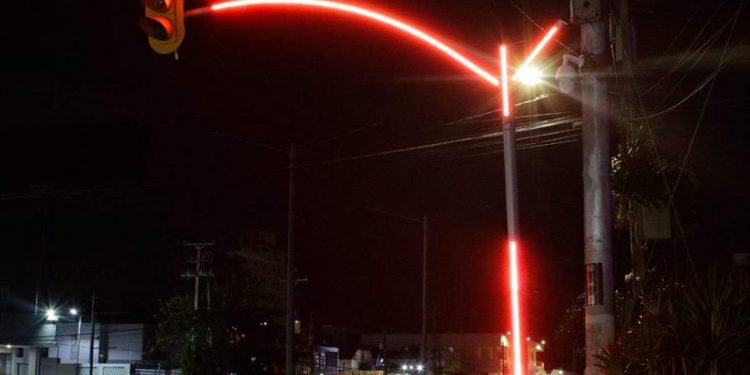 Santo Domingo Este instala semáforos inteligentes