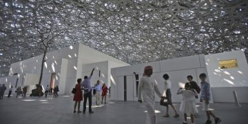 Francia teme por obras prestadas al Louvre Abu Dabi