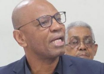 CDP rechaza medidas de jueza contra 2 periodistas