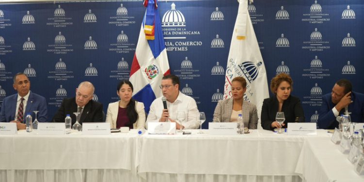 Instituciones unifican esfuerzos contra ilícitos y competencia desleal