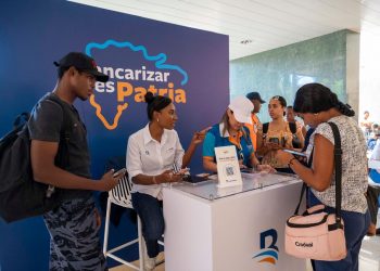 Banreservas realiza jornadas de bancarización para estudiantes de la UASD y el ITLA