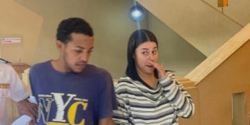 Imponen a tres meses de prisión preventiva contra influencer acusada de agredir a su bebé de un año durante transmisión en vivo en Santiago