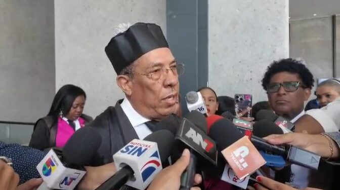 Abogados de la madre de menor maltratada consideran medida impuesta contra maestra es drástica