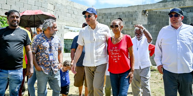 Alcalde supervisa obras en La Yagüita, Las Charcas y Bella Vista