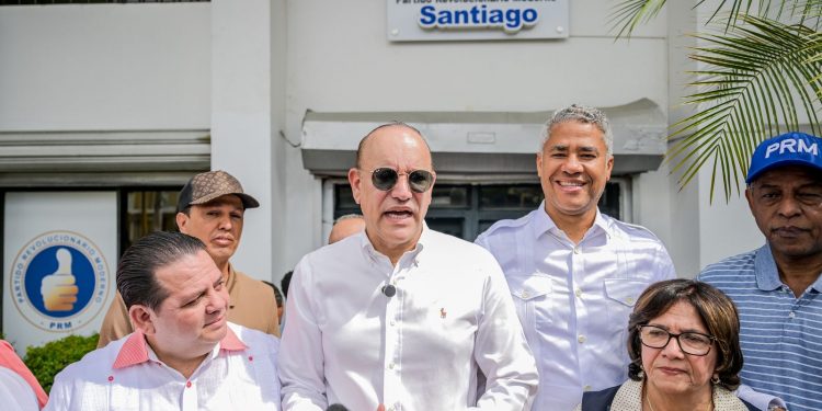 Ulises Rodríguez es designado veedor del proceso de inscripción de los aspirantes a cargos internos del PRM en Santiago