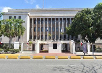 Ministerio de Educación anuncia cese de la docencia por Semana Santa