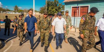 Paliza y Fernández Onofre visitan comunidades remotas en la frontera