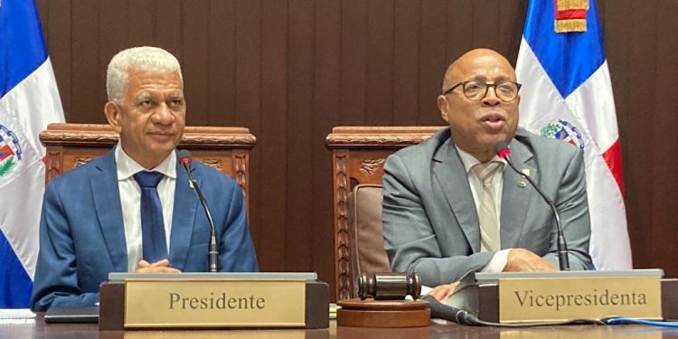 Presidentes de ambas cámaras en el Congreso respaldan eliminación de las candidaturas independientes